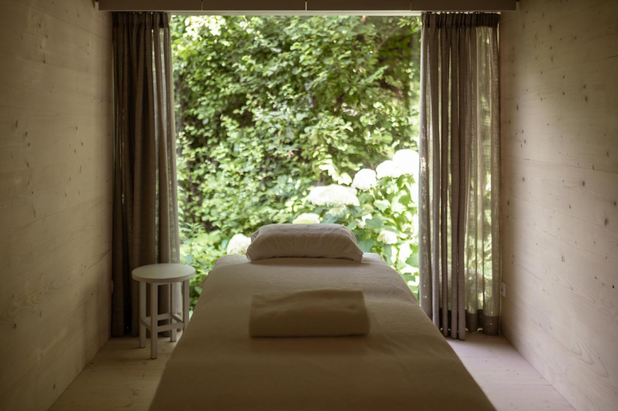 Hotel Schwarzschmied Lana Ngoại thất bức ảnh